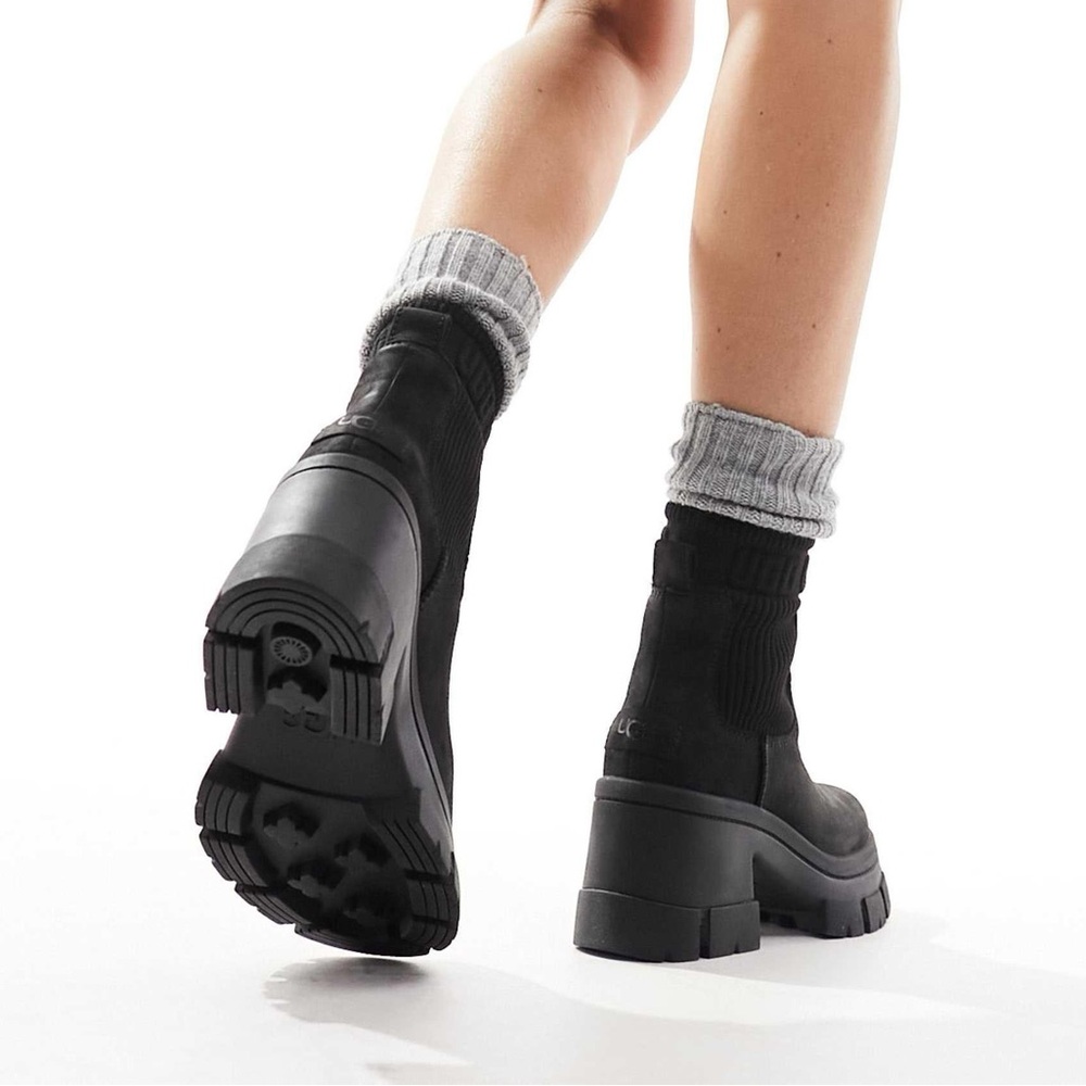 UGG Brooklyn Chelsea Boot - Black - Picture 5 of 5